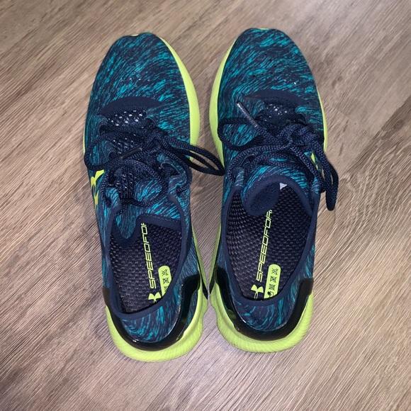 Under Armour Running shoes - Picture 4 of 5